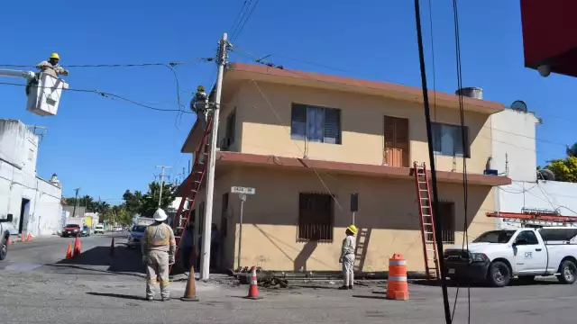 La CFE logró reanudar el servicio eléctrico de los vecinos de Progreso