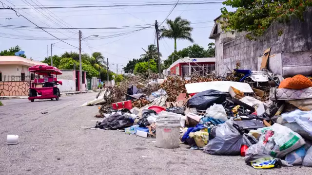 Colonias del Oriente de Mérida lucen repletas de basura