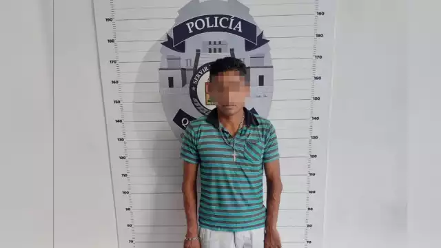 El albañil acapulqueño fue llevado a la Fiscalía General de Quintana Roo luego de haberle hallado dosis de drogas en Cancún