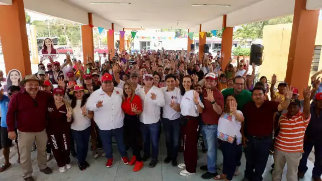 Joaquín “Huacho” Díaz Mena realiza segundo día de campaña rumbo a gubernatura de Yucatán