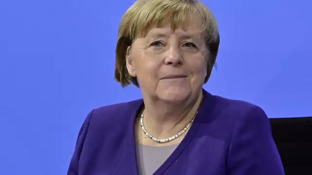 Estas nuevas medidas se tomaron tras la reunión entre la canciller saliente y su sucesor Olaf Scholz