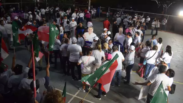 En el evento hubo más gente del partido de vecinos de Mérida