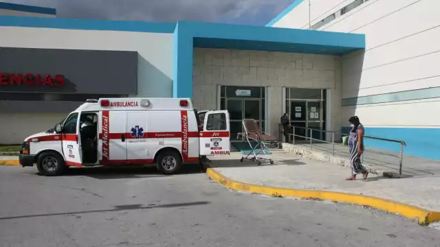 Los pacientes COVID-19 se encuentran en las salas de terapia intensiva