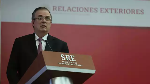 Senadores se reunirán con el canciller Ebrard para hablar sobre el conflicto Ucrania-Rusia y temas como armas, migración y comercio.