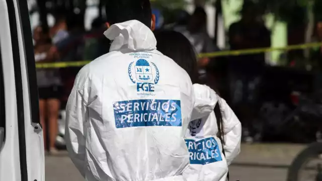 La Policía Quintana Roo realizó el acordonamiento del lugar y los agentes de la FGE levaron a cabo el peritaje