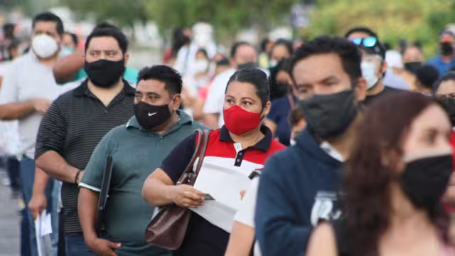 Los docentes se prepararon para vacunarse este miércoles