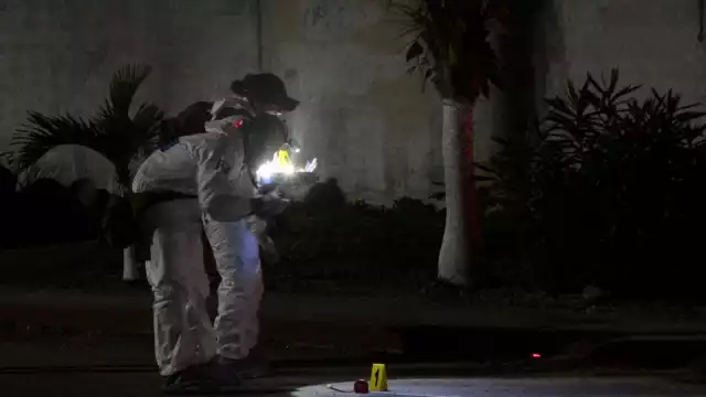 Los hechos ocurrieron alrededor de las 22:00 horas cuando un hombre era perseguido por sicarios