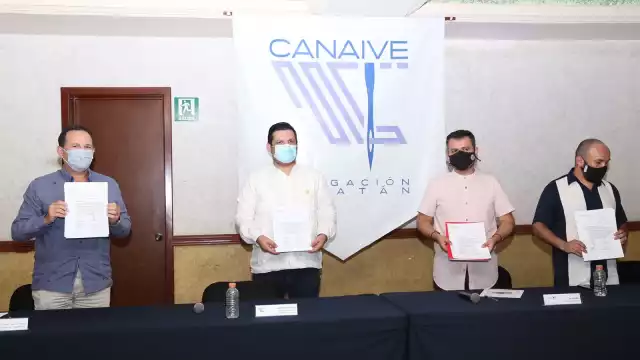 Jorge Moreno González, señaló que con esta acción, se presentan nuevas opciones para que los industriales del vestido