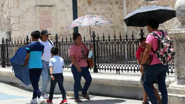 Se prevé que la temperatura oscile entre 24 y 38 grados en Mérida pese a la Onda Tropical 14