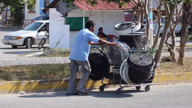 El COVID-19 es uno de los factores de desempleo en Quintana Roo, ya que la entidad depende del sector turístico, indica especialista