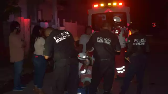 Paramédicos llegaron para atender a las lesionadas y trasladarlas a un hospital