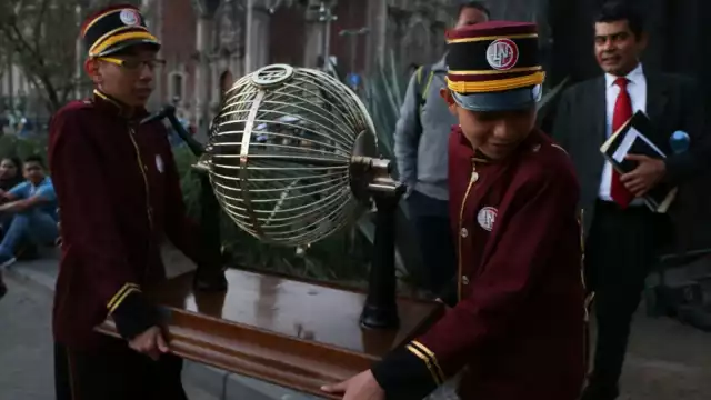 Gritones de la Lotería Nacional