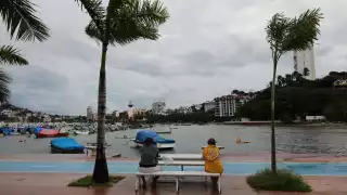 De acuerdo al análisis de los modelos meteorológicos indican que su trayectoria será paralela a las costas de los estados del Pacífico mexicano