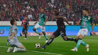 Varios equipos del futbol mexicano han registrado brotes de COVID-19 entre sus filas, siendo Toluca el más afectado con 11 casos positivos