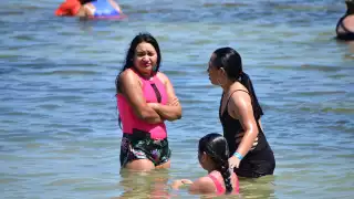En Carmen, nueve playas fueron consideradas idóneas por las autoridades sanitarias; en Champotón, seis pasaron los estándares y en Calkiní lo hizo Isla Arena