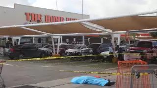 Al lugar llegaron los paramédicos de la Cruz Roja llegaron al lugar y confirmaron el deceso