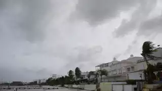 Se espera cielo nublado y lluvias durante este domingo en Quintana Roo