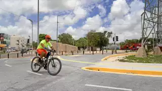 Hay varios tramos en las avenidas Cancún y Kabah donde no se ve a nadie en bicicleta