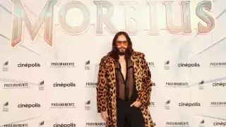 El protagonista del universo de Spider-Man estuvo acompañado de Alex Montiel, “El Escorpión dorado”, quien le ayudó a hablar en español