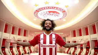 Marcelo es recibido por más 20 mil hinchas del Olympiacos en Grecia