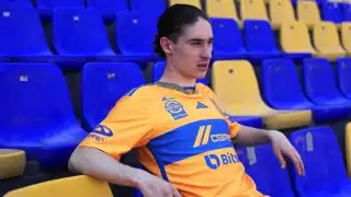 Marcelo Flores ya reportó con los Tigres tras dejar Inglaterra