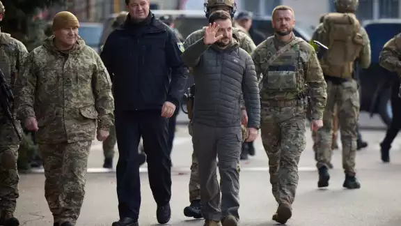 El presidente ucraniano asegura que seguirán en pie de guerra El presidente ucraniano asegura que seguirán en pie de guerra