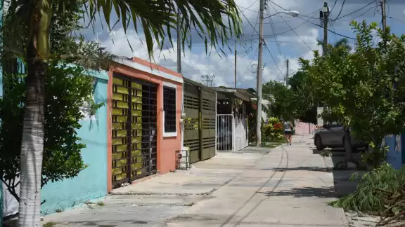 Los acreditados que deseen obtener información sobre cómo aplicar el seguro de daños pueden visitar la página de Infonavit Fácil Los acreditados que deseen obtener información sobre cómo aplicar el seguro de daños pueden visitar la página de Infonavit Fácil