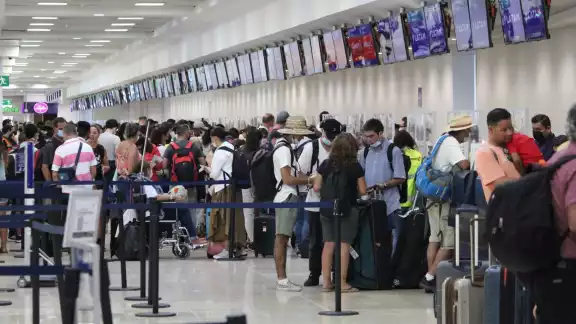 Grupo Aeroportuario del Sureste indicó que la mayoría de los viajeros movilizados en el aeropuerto de Cancún sólo en julio, eran de origen extranjero