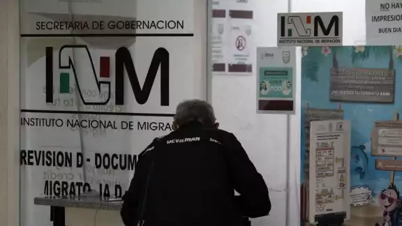 Los turistas cubanos indicaron que el personal de Migración en Cancún y Mérida les bloquearon el acceso a territorio mexicano, pese a, según ellos, tener sus papeles en regla Los turistas cubanos indicaron que el personal de Migración en Cancún y Mérida les bloquearon el acceso a territorio mexicano, pese a, según ellos, tener sus papeles en regla