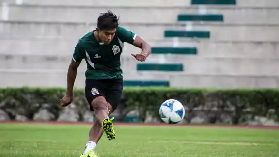 El encuentro se lleva a cabo en el estadio “Neza 86” El encuentro se lleva a cabo en el estadio “Neza 86”