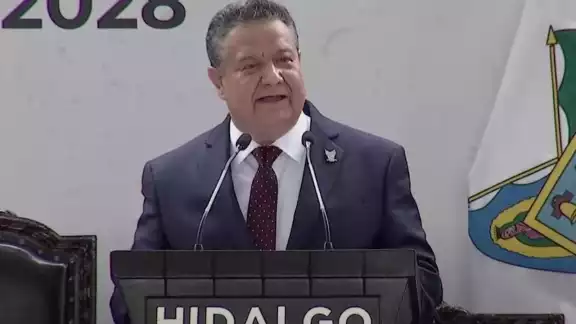 Julio Menchaca contó con la presencia de diversas personalidades a su toma de protesta, como Adán Augusto López, titular de la Segob
