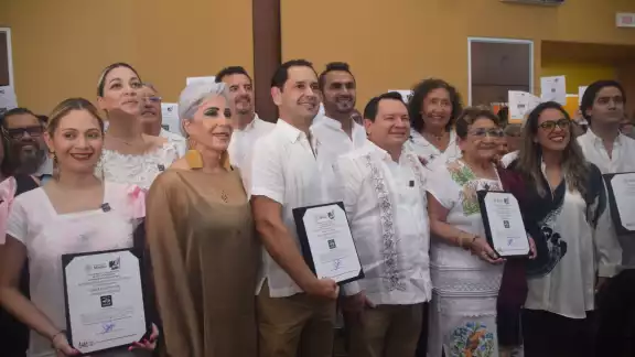 Mipymes de Yucatán reciben el distintivo “Hecho en México” por su calidad e innovación