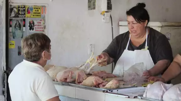 Algunos comerciantes absorbieron el alza para no perder clientes Algunos comerciantes absorbieron el alza para no perder clientes