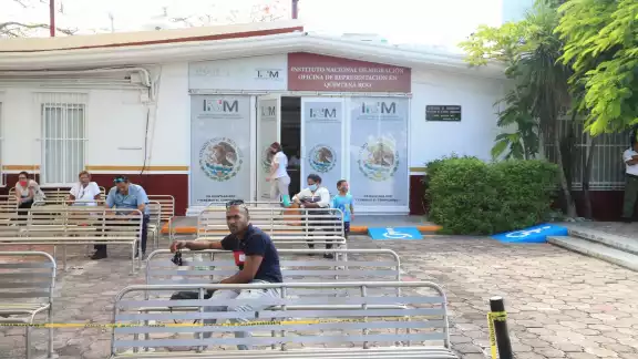 Un promedio de siete personas extranjeras por día fueron retenidas desde enero por las autoridades de Migración en el Estado de Quintana Roo, según Segob Un promedio de siete personas extranjeras por día fueron retenidas desde enero por las autoridades de Migración en el Estado de Quintana Roo, según Segob