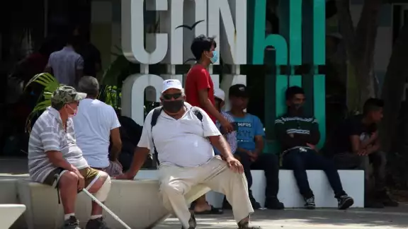 Un cancunense mencionó a Por Esto! que dejó de usar cubrebocas debido a que ya cuenta con las tres dosis anticovid Un cancunense mencionó a Por Esto! que dejó de usar cubrebocas debido a que ya cuenta con las tres dosis anticovid