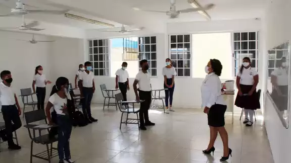 El porcentaje de estudiantes que regresaron a las escuelas en Quintana Roo superó el 50% estimado por la SEQ El porcentaje de estudiantes que regresaron a las escuelas en Quintana Roo superó el 50% estimado por la SEQ