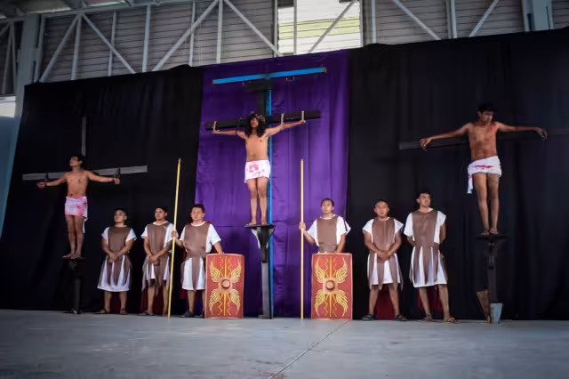 El Viacrucis del Cristo Rey en Mérida tuvo gran afluencia de personas