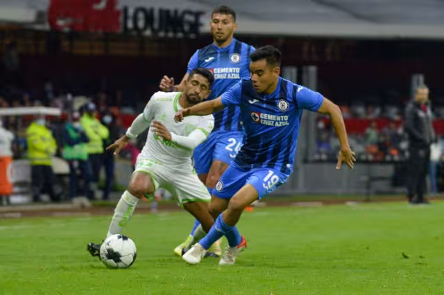 El presente torneo del futbol mexicano empezó con sorpresas.