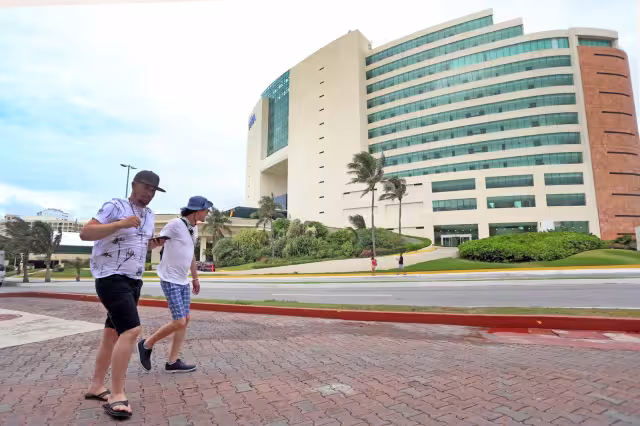 Cancún, Isla Mujeres y Puerto Morelos tuvieron picos altos en Semana Santa, y el que se mantiene con una cifra positiva de ocupación es el primero