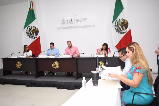Ayuntamientos de Tekax, Izamal y Tixkokob solicitan permiso al Congreso de Yucatán para adquirir préstamos