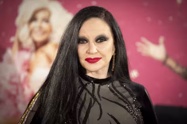 La cantante y actriz hispanomexicana Alaska presume su amor por la CDMX