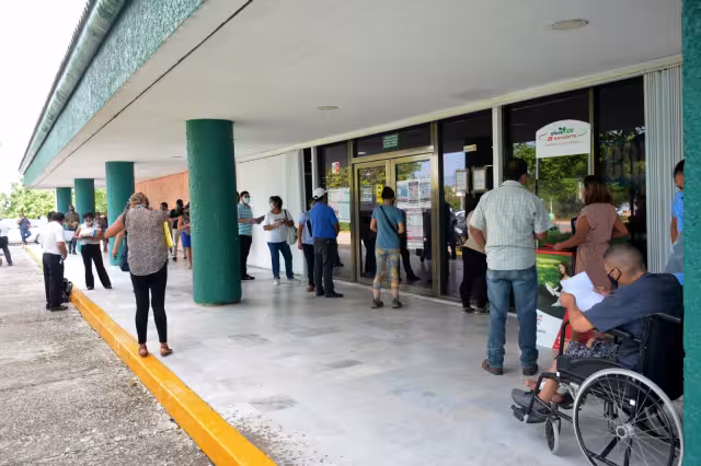 El Instituto Mexicano del Seguro Social pone a disposición el seguro voluntario para aquellas personas que cuentan con un empleo en el que no se otorgan prestaciones de ley