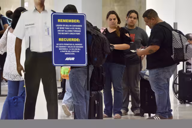 Muchos pasajeros llegan antes, por prevención de las obras en la Luis Donaldo Colosio