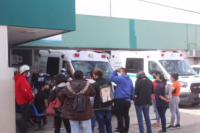 Pese al hermetismo oficial, hospitales del IMSS y el San Carlos en Tizimín están rebasados de pacientes