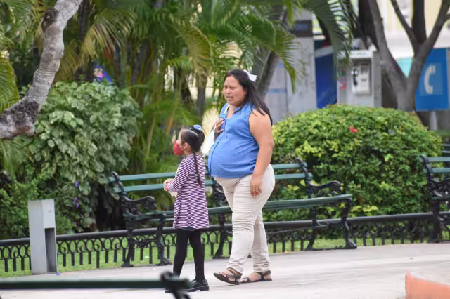 Del total de casos, hasta el momento, una mujer carecía de los servicios de salud al fallece