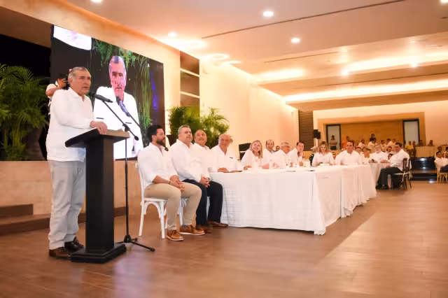 El secretario de Gobernación, Adán Augusto López Hernández, vino a Mérida a refrendar, en una frase, el mensaje del presidente Andrés Manuel López Obrador.