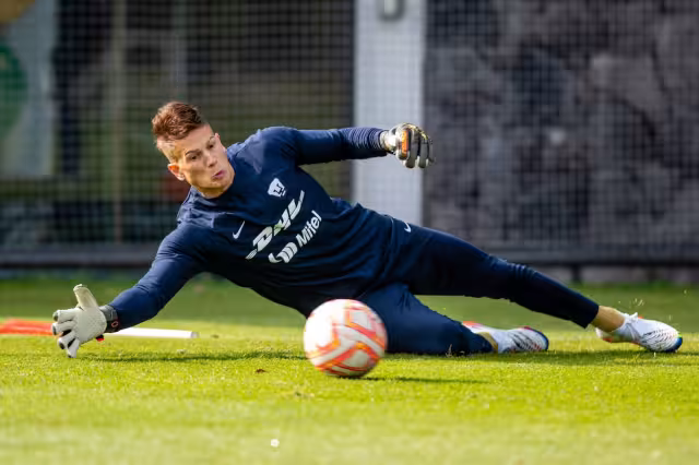 Sebastián Sosa, portero de Uruguay, nuevo jugador de los Pumas de la UNAM