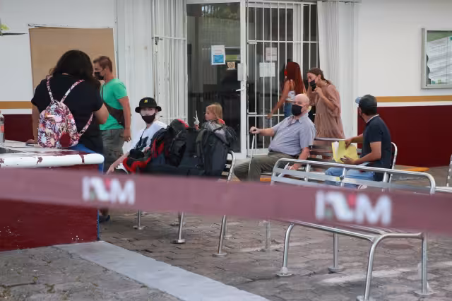 En un caso reciente, autoridades negaron visitas familiares a una persona detenida en la Estación Migratoria de Cancún