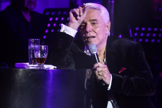 Enrique Guzmán habló de la demanda en contra de su nieta.