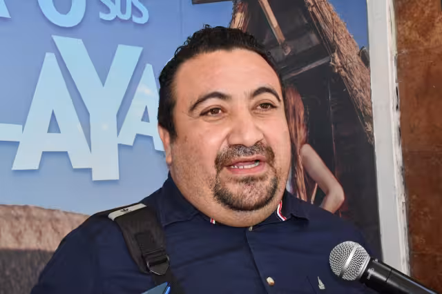 El secretario del Sindicato de Telefonistas, Juan Carlos Godoy, indicó que esto es porque son subcontratados